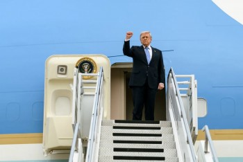 Ông Trump hoãn kế hoạch tấn công Iran ngày 19/5