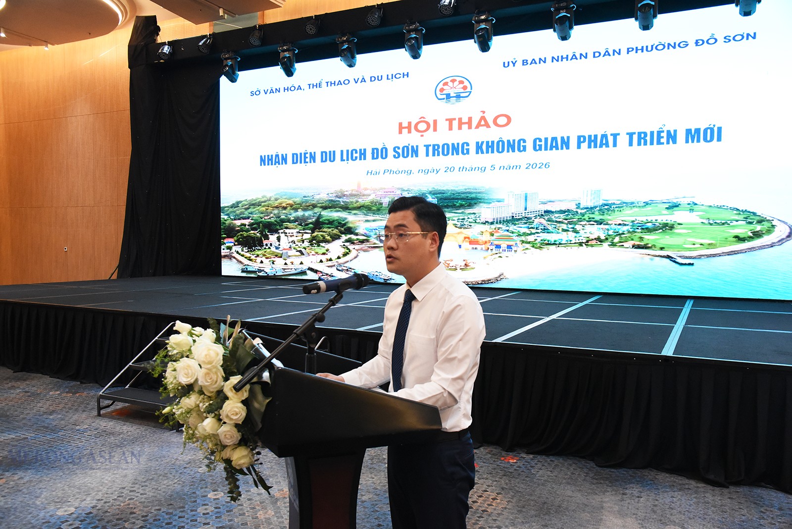 Chủ tịch UBND phường Đồ Sơn Nguyễn Quang Diện phát biểu khai mạc hội thảo. Ảnh: Mekong ASEAN.