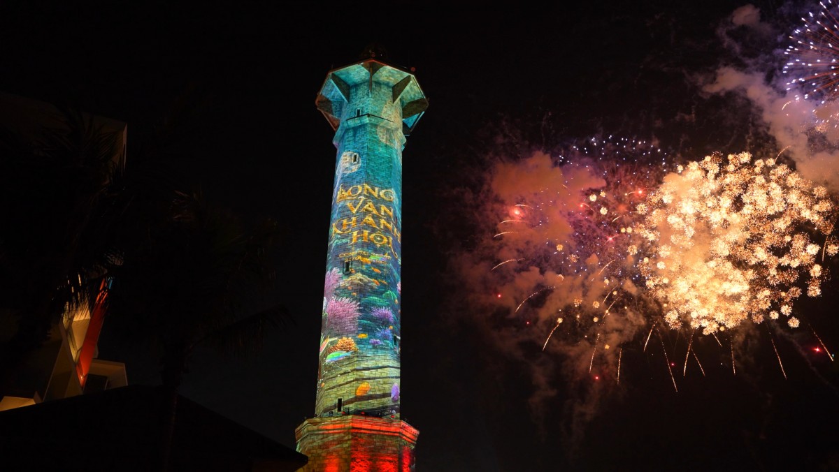 VUI-Fest Ha Long ra mắt show diễn 3D Mapping 'Long Vân Khánh Hội'