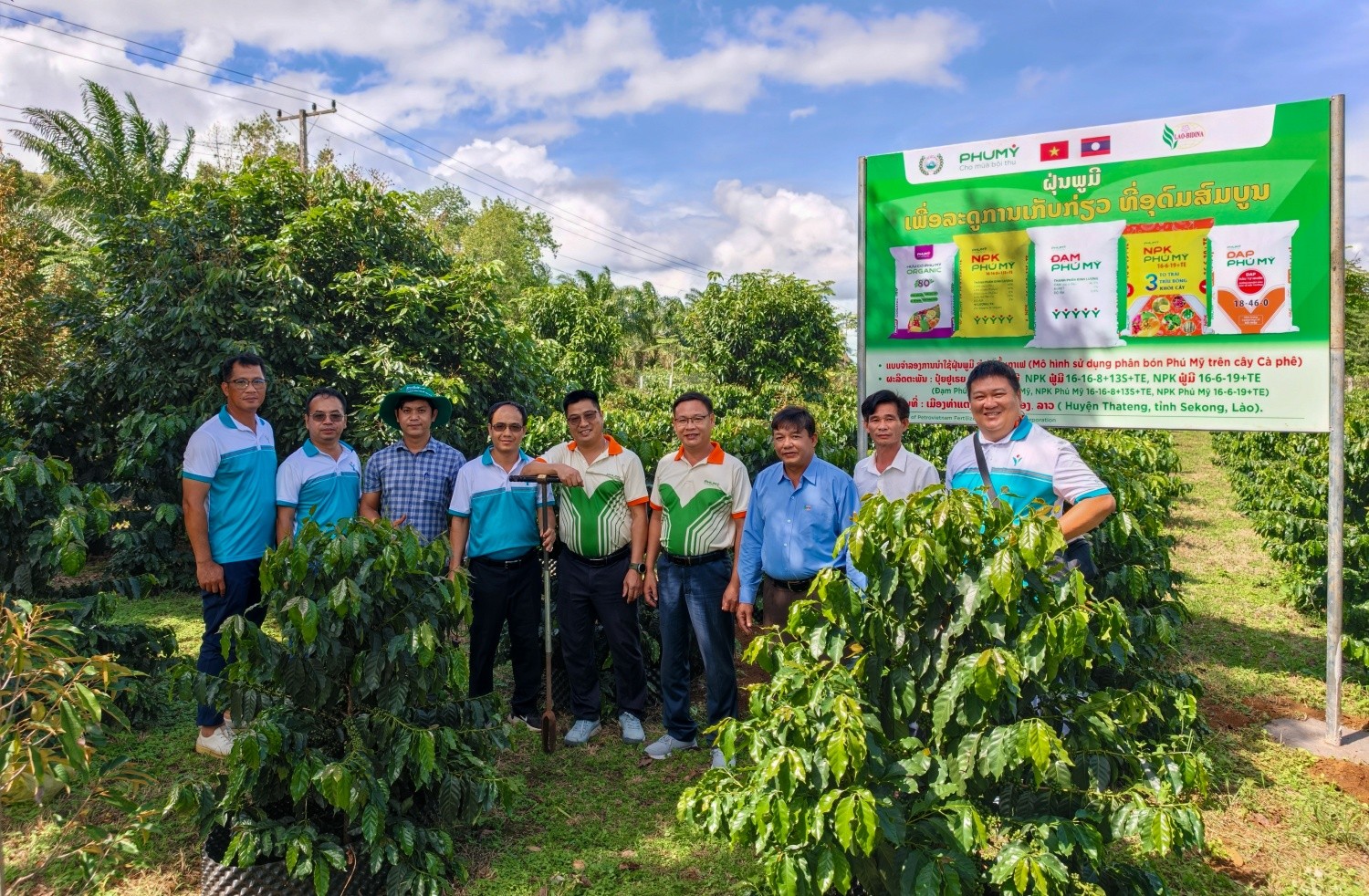 Mô hình liên kết “4 nhà” giữa doanh nghiệp, nhà khoa học, đơn vị kinh doanh và nhà nông đang được Phú Mỹ triển khai hiệu quả tại Lào, góp phần đưa tiến bộ kỹ thuật vào thực tiễn. Nguồn: Phú Mỹ.