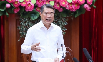 Thủ tướng: Vĩnh Long cần đổi mới tư duy, xác lập mô hình tăng trưởng mới
