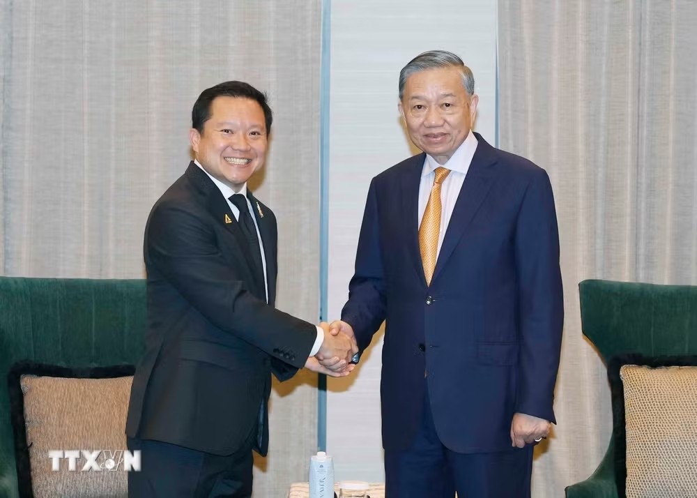 Tổng Bí thư, Chủ tịch nước Tô Lâm tiếp ông Thapana Sirivadhanabhakdi, Chủ tịch điều hành Tập đoàn TCC, Tổng Giám đốc Tập đoàn ThaiBev (Thái Lan). 