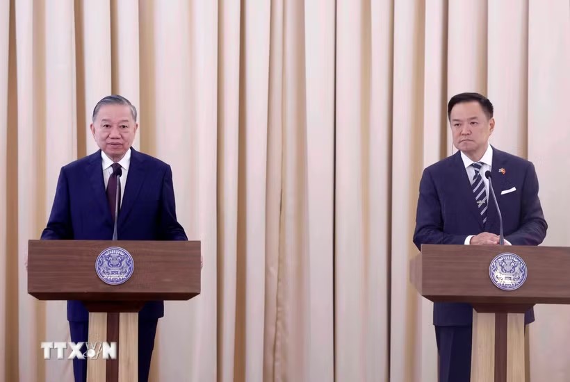 Tổng Bí thư, Chủ tịch nước Tô Lâm và Thủ tướng Thái Lan Anutin Charnvirakul gặp gỡ báo chí, thông báo kết quả hội đàm - Ảnh: TTXVN