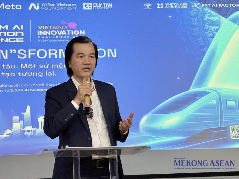 PGS.TS Nguyễn Gia Như phát biểu tại sự kiện công bố thông tin về sự kiện Vietnam AI Innovation Challenge. Ảnh: Hà Anh/Mekong ASEAN.