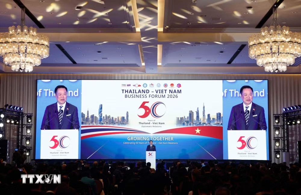 Thủ tướng Thái Lan Anutin Charnvirakul phát biểu tại Diễn đàn Doanh nghiệp Việt Nam-Thái Lan.