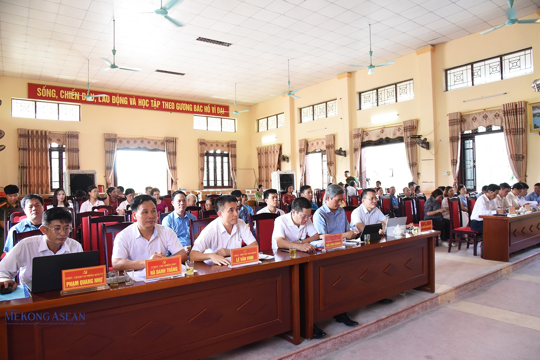 Đại diện lãnh đạo một số cơ quan của thành phố Hải Phòng và các đại biểu dự hội nghị. Ảnh: Mekong ASEAN.