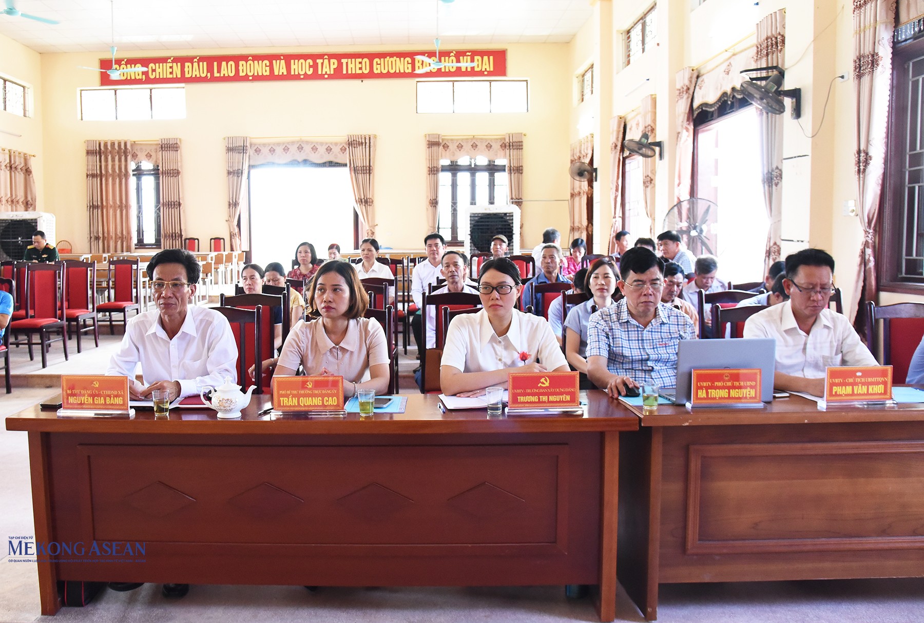 Lãnh đạo xã Tân An và các đại biểu dự hội nghị. Ảnh: Mekong ASEAN.