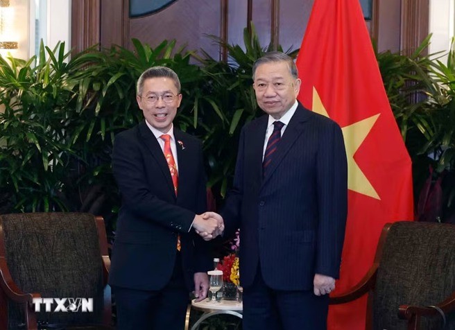 Tổng Bí thư, Chủ tịch nước Tô Lâm tiếp ông Jonathan Yap, Tổng giám đốc Tập đoàn CapitaLand - Ảnh: Thống TTXVN