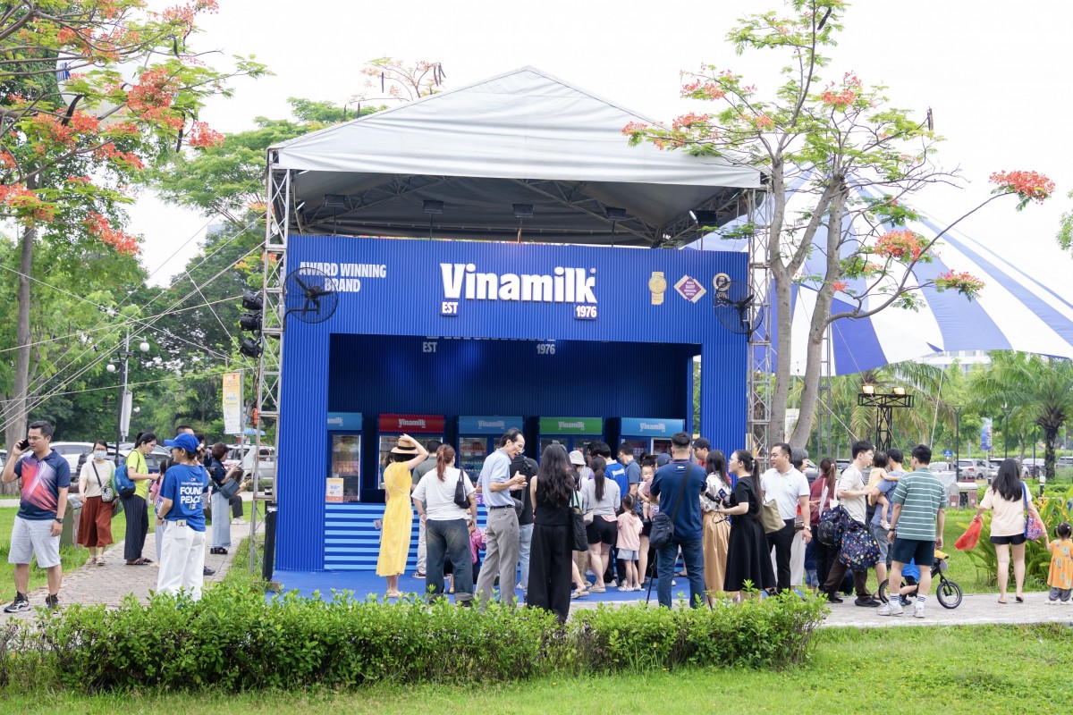 Vinamilk cùng trẻ em tận hưởng ngày hội mùa hè tại Phú Mỹ Hưng