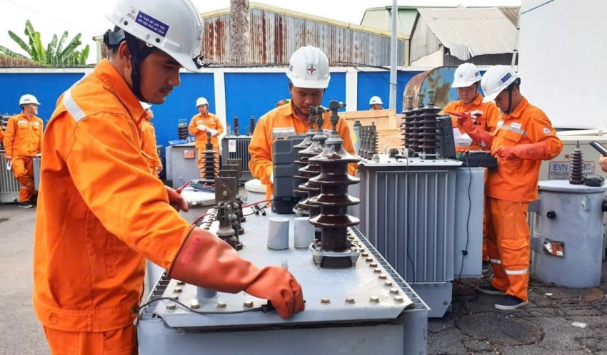 EVN hết lỗ lũy kế, có hơn 150.000 tỷ đồng gửi ngân hàng