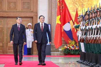 Thủ tướng Lê Minh Hưng chủ trì lễ đón chính thức Thủ tướng Lào