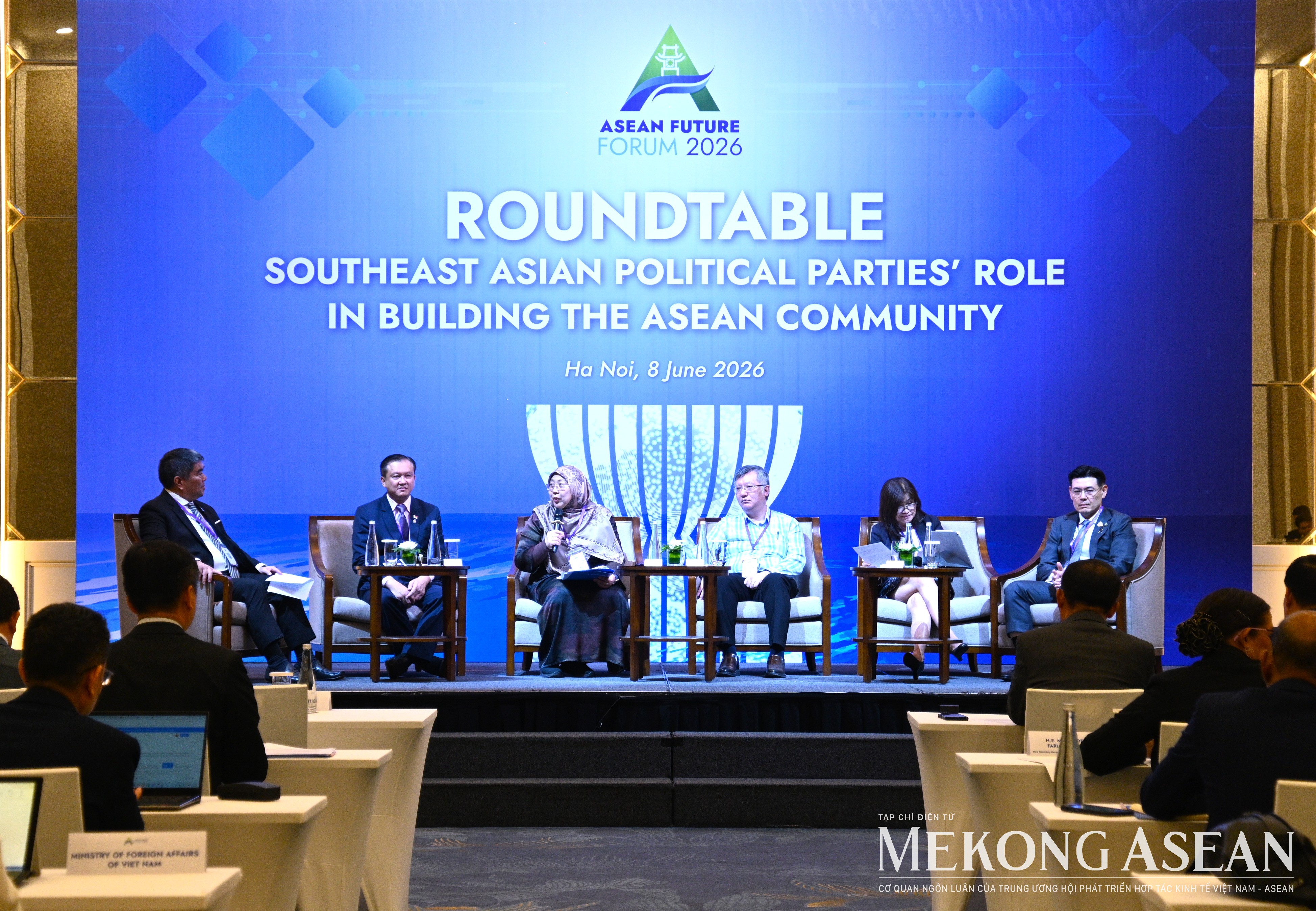'Tăng cường hợp tác chính đảng sẽ giúp đưa ASEAN đến gần người dân hơn'