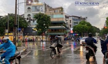 Chiều tối nay Bắc Bộ có mưa lớn, trời chuyển mát dưới 31 độ