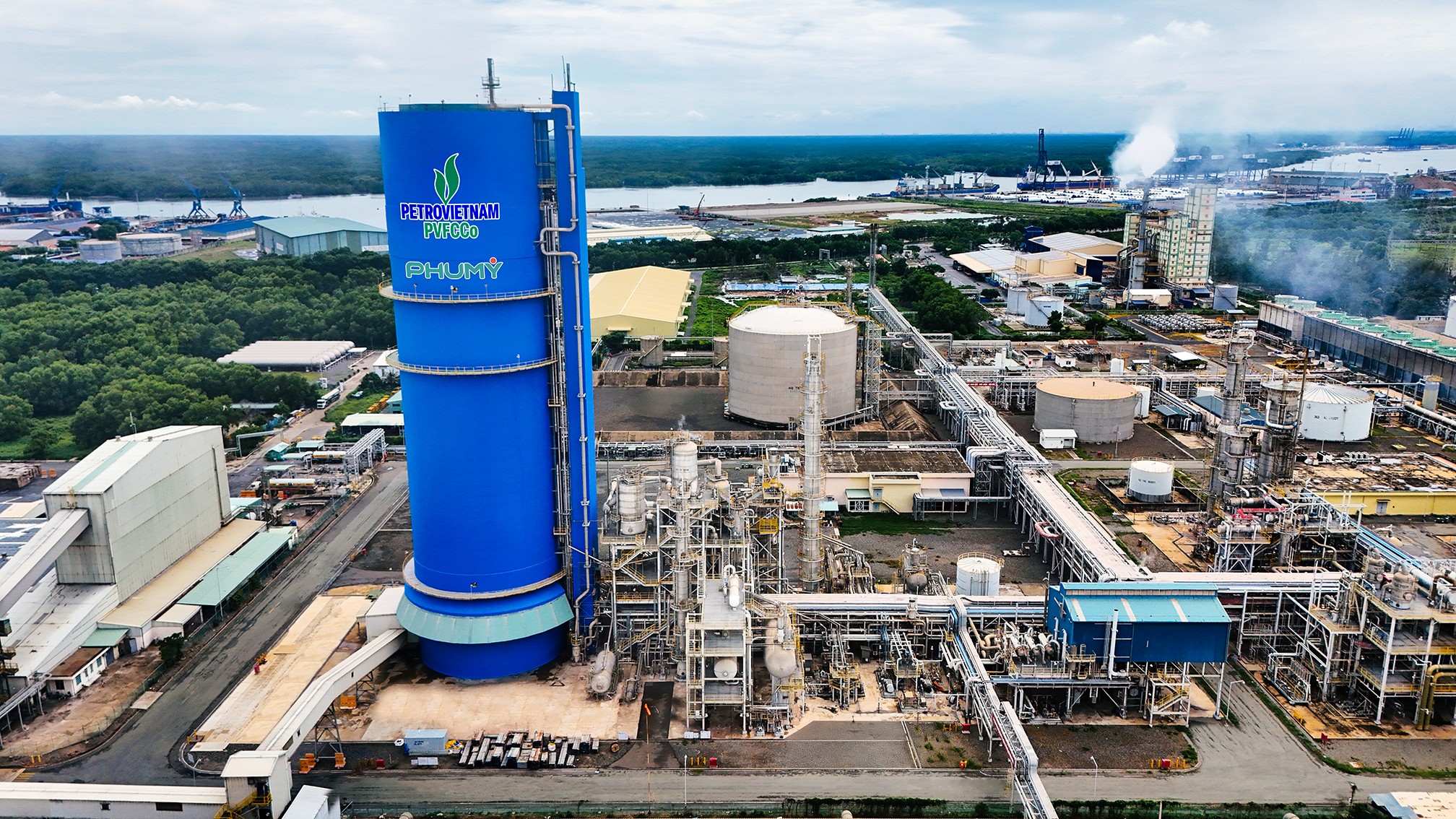 PVFCCo - Phú Mỹ liên tiếp được vinh danh tại AGM Awards 2026, VIX50 và VIE50