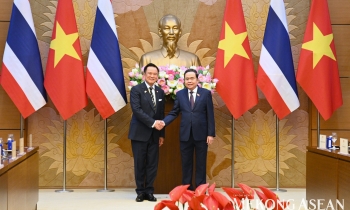 Chủ tịch Quốc hội Trần Thanh Mẫn hội kiến Thủ tướng Thái Lan