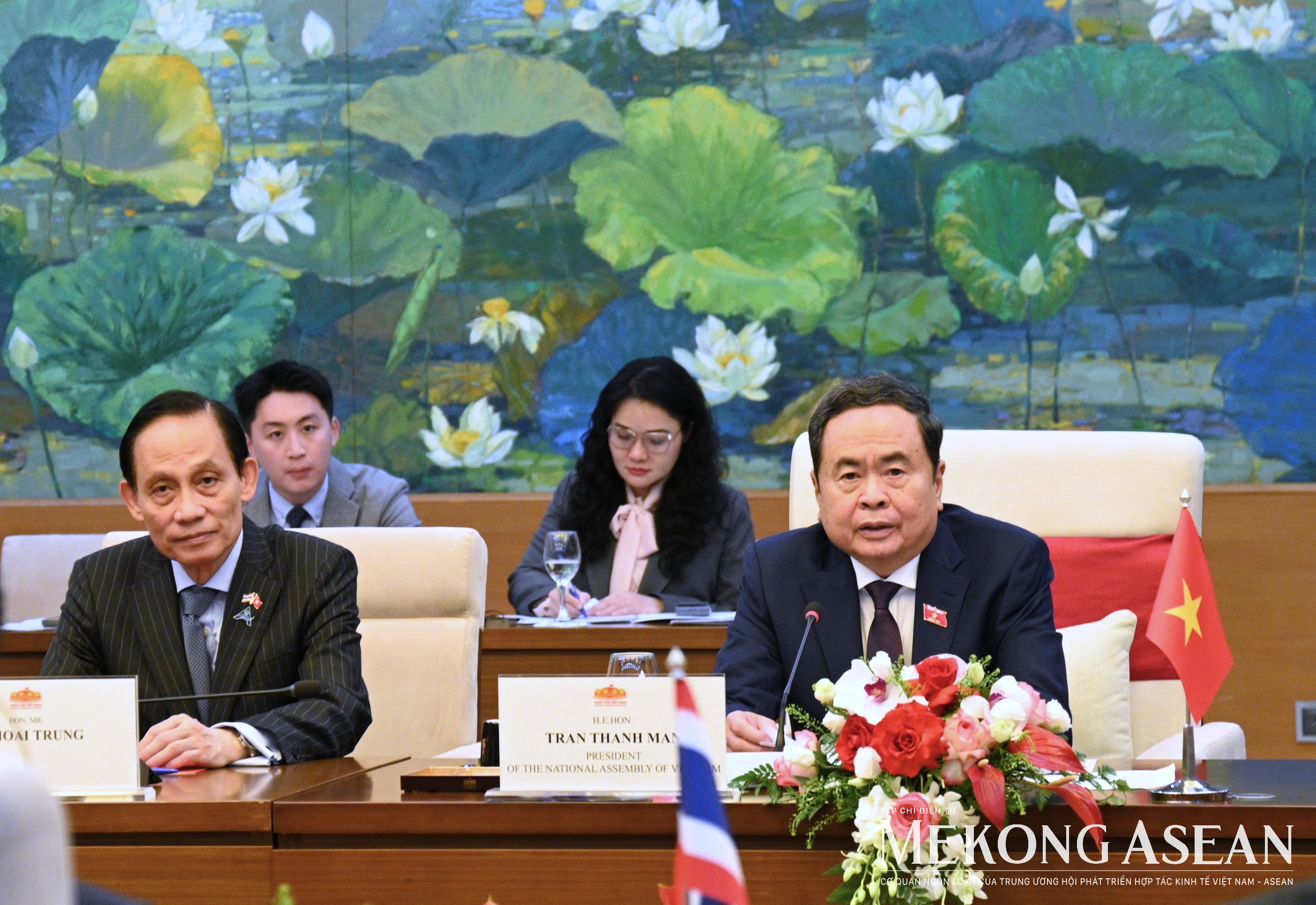 Chủ tịch Quốc hội Trần Thanh Mẫn hội kiến Thủ tướng Thái Lan