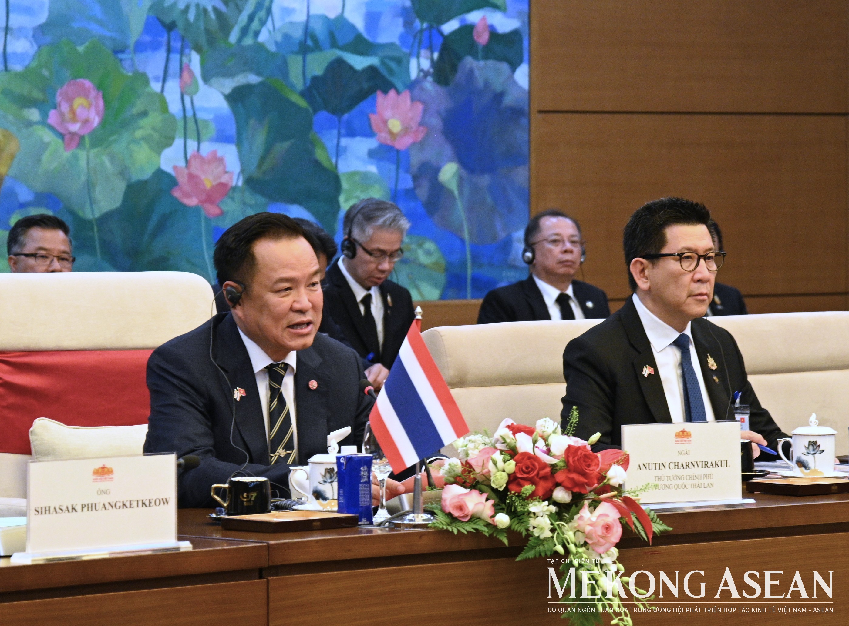 Chủ tịch Quốc hội Trần Thanh Mẫn hội kiến Thủ tướng Thái Lan
