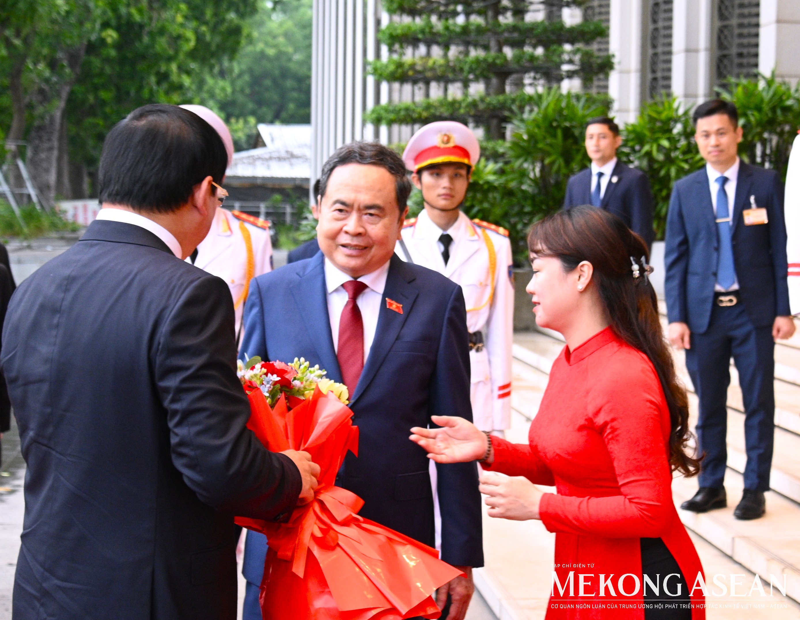 Chủ tịch Quốc hội Trần Thanh Mẫn hội kiến Thủ tướng Lào