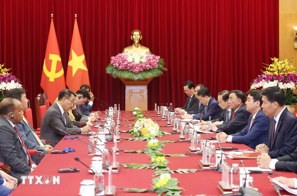 Thường trực Ban Bí thư Trần Cẩm Tú tiếp các chính đảng các nước Đông Nam Á Thường trực Ban Bí thư Trần Cẩm Tú tiếp các chính đảng các nước Đông Nam Á
