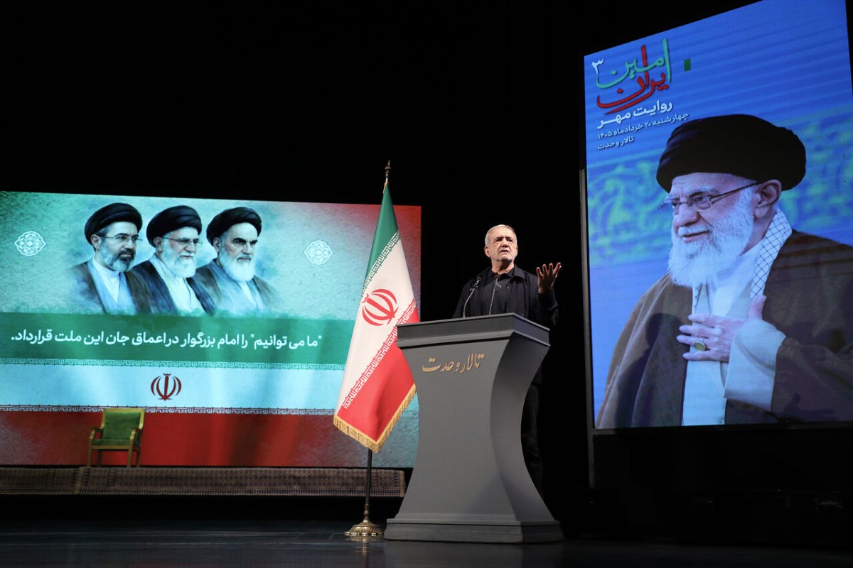Tổng thống Iran Masoud Pezeshkian phát biểu ngày 10/6. Ảnh: X/@IrnaEnglish