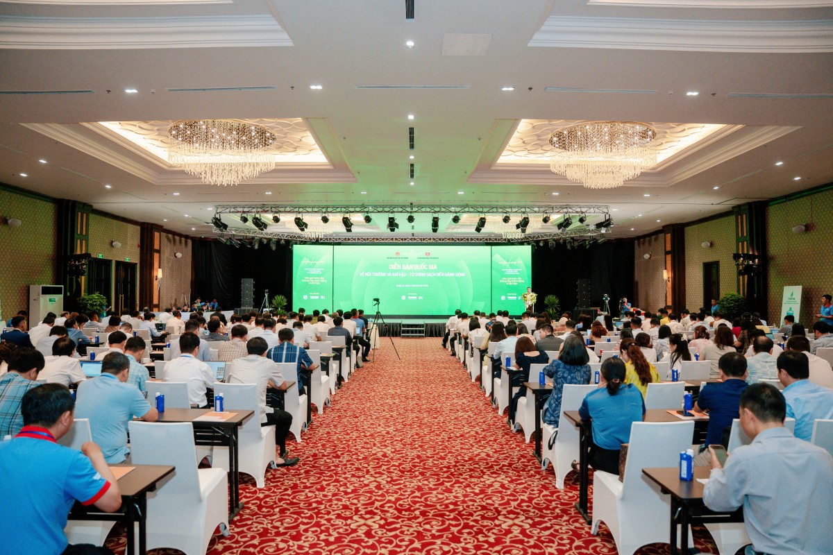 Vinamilk lan tỏa các thực hành giảm phát thải tại Diễn đàn quốc gia về Môi trường