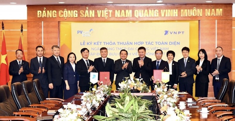 VNPT sẽ đồng hành cùng PVcomBank trong việc nâng cao năng lực công nghệ, phát triển hạ tầng số, đẩy mạnh số hóa hoạt động quản trị