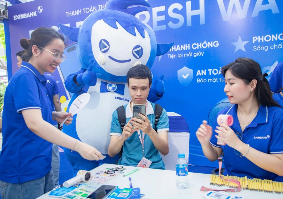 Eximbank trải nghiệm