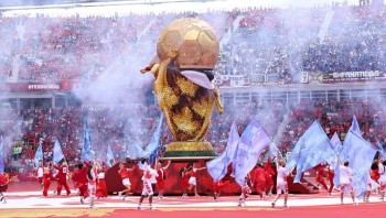 Mô hình World Cup gặp sự cố ngay lễ khai mạc ở Canada