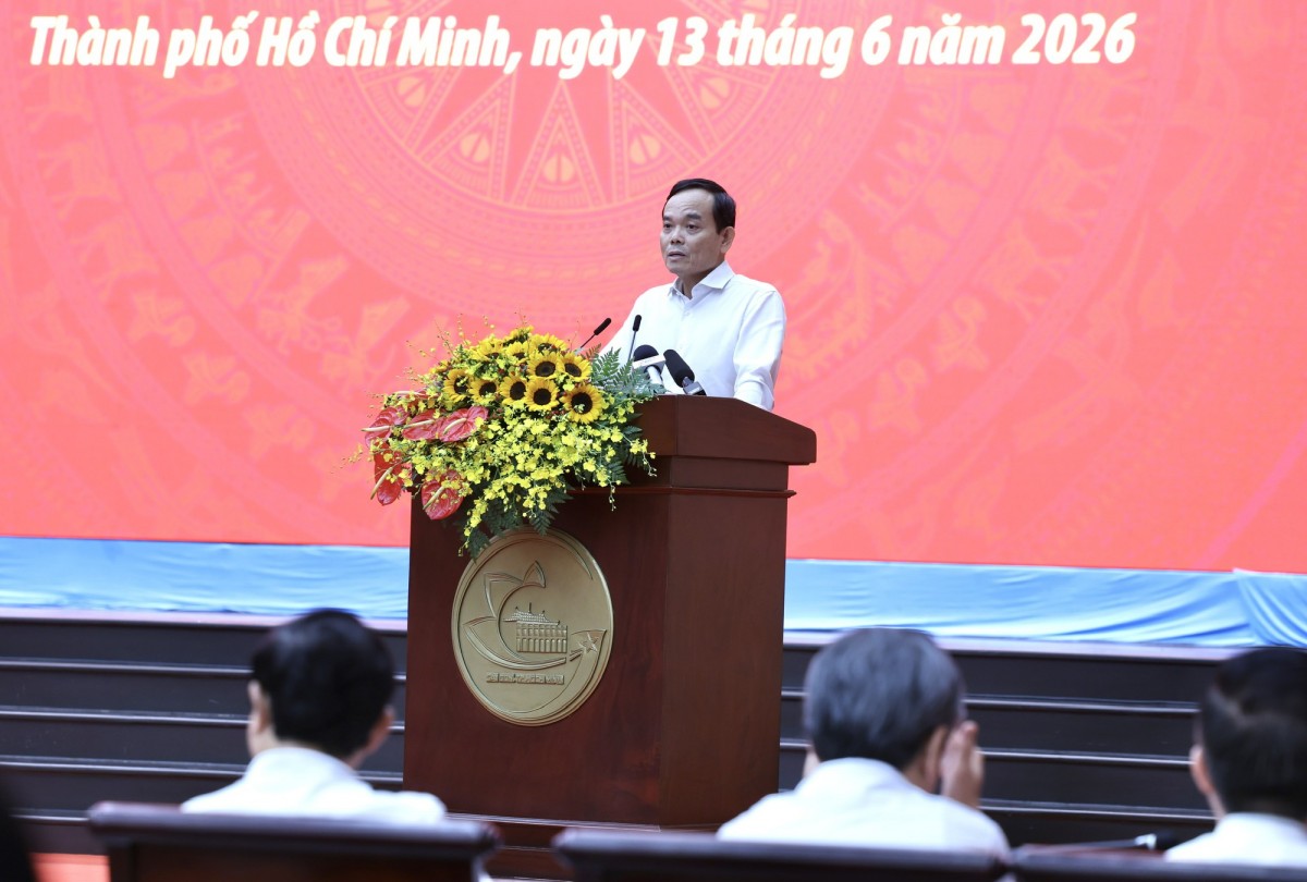 Đồng chí Trần Lưu Quang, Ủy viên Bộ Chính trị, Bí thư Thành ủy TPHCM phát biểu - Ảnh: VGP Đồng chí Trần Lưu Quang, Ủy viên Bộ Chính trị, Bí thư Thành ủy TPHCM phát biểu - Ảnh: VGP