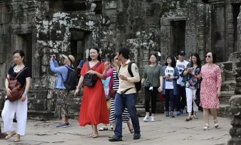Campuchia thí điểm miễn thị thực cho khách Trung Quốc từ ngày 15/6