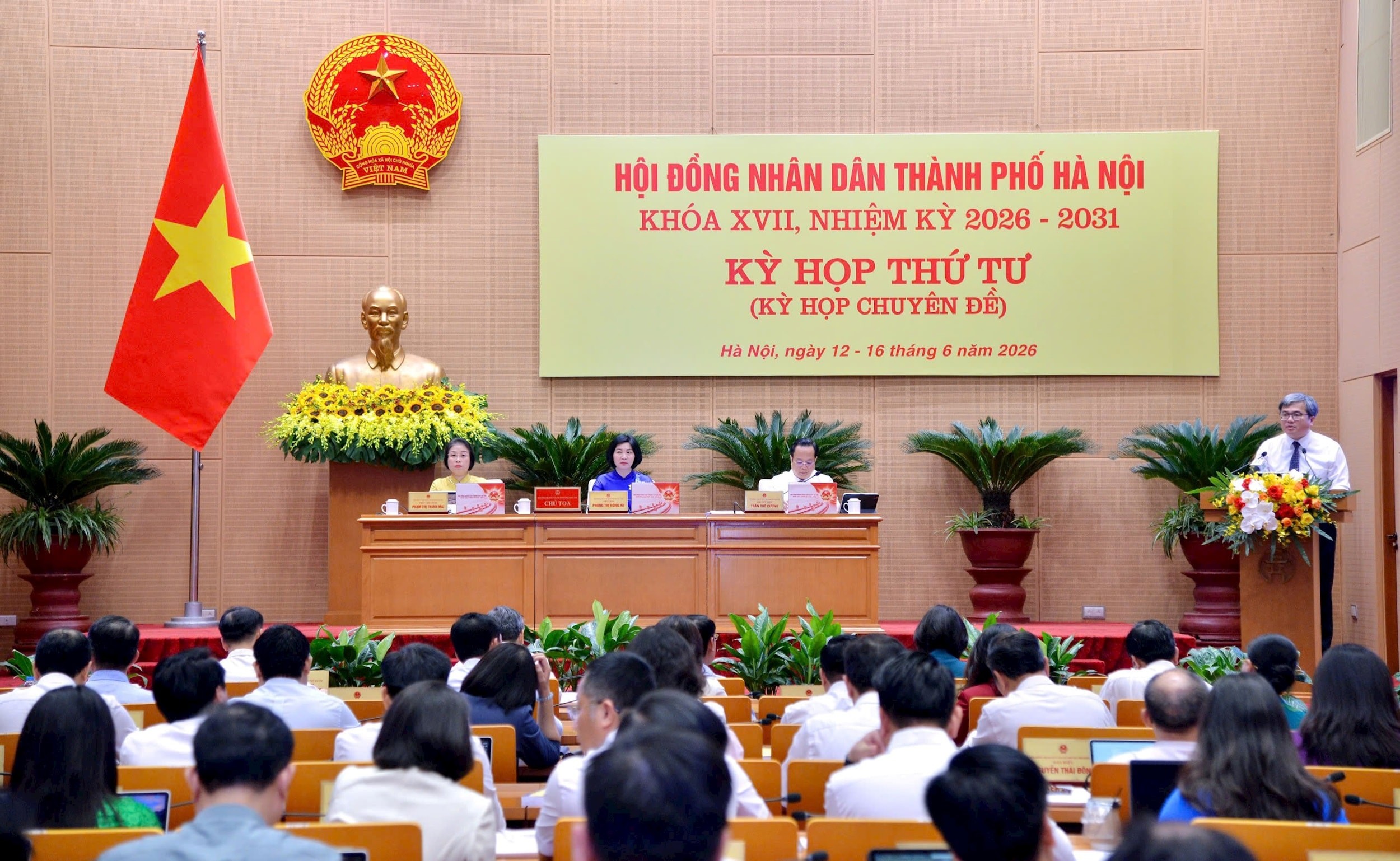 kỳ họp thứ tư (kỳ họp chuyên đề), HĐND thành phố Hà Nội ngày 15/6. Nguồn: Hà Nội Mới.