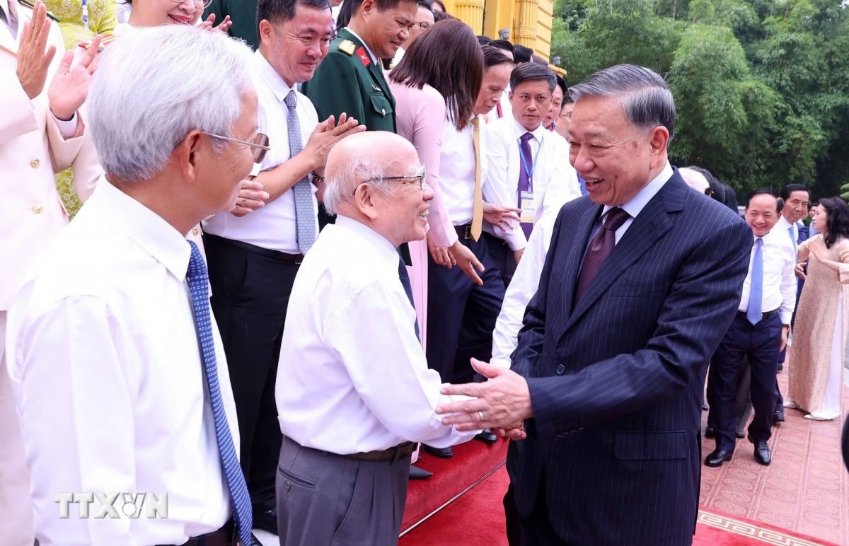 'Báo chí phải góp phần củng cố niềm tin xã hội, bảo vệ nền tảng tư tưởng của Đảng'