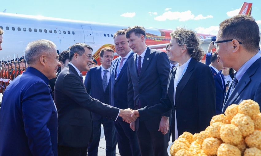 Thủ tướng Lê Minh Hưng đến Kazan, bắt đầu chuyến công tác tại Nga