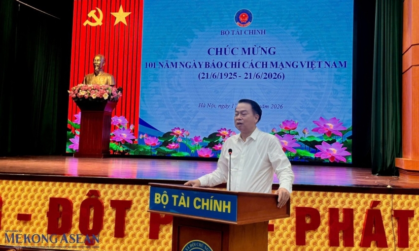 Bộ Tài chính: Kiên định mục tiêu tăng trưởng 2 con số