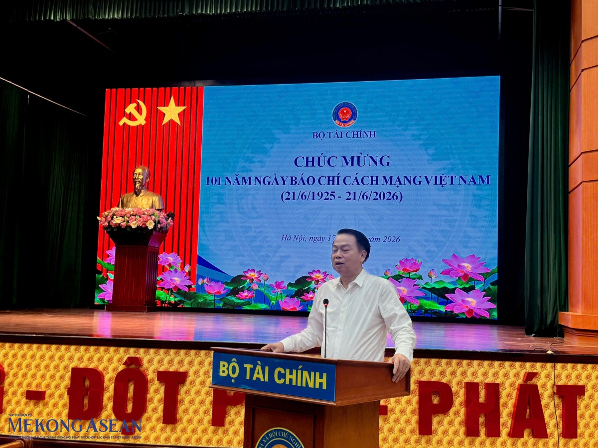 Bộ Tài chính: Kiên định mục tiêu tăng trưởng 2 con số