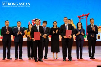 CP Group, Central Retail, MM Mega Market và Amata ký loạt thỏa thuận tại Phú Thọ