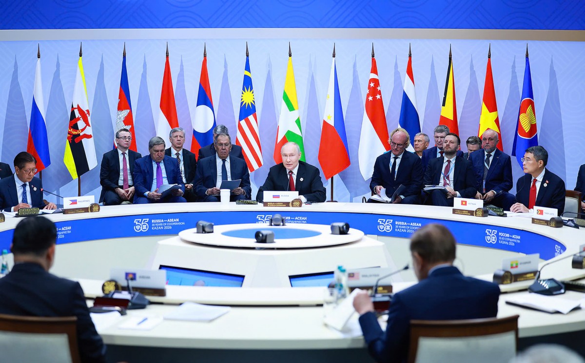 Tổng thống Liên bang Nga Vladimir Putin chủ trì Phiên toàn thể Hội nghị Cấp cao Kỷ niệm 35 năm quan hệ ASEAN - Nga. Ảnh: VGP.