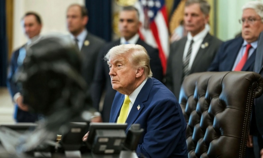 Ông Trump: Mỹ có thể thu phí tàu thuyền qua Eo biển Hormuz