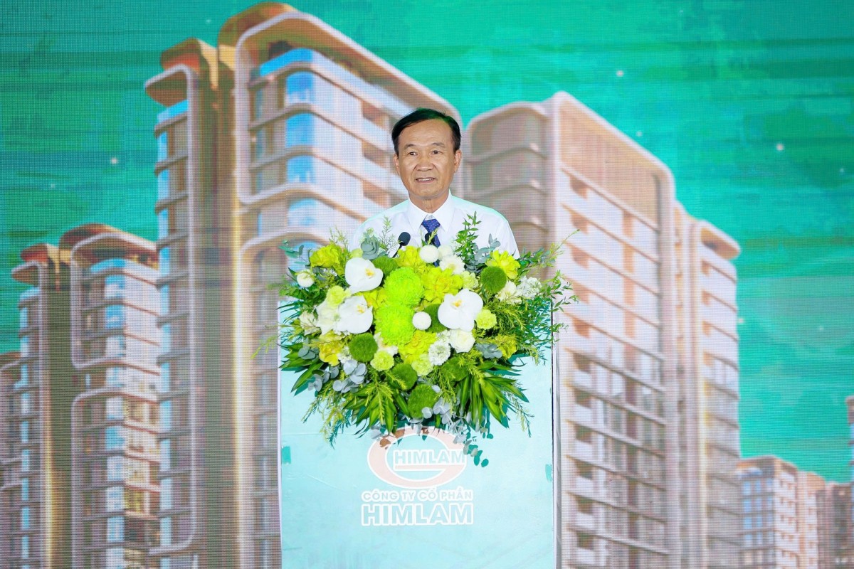 Ông Dương Công Minh, cổ đông chủ chốt của Công ty Him Lam, Chủ tịch Hội đồng Quản trị ngân hàng Sacombank phát biểu - Ảnh: VGP