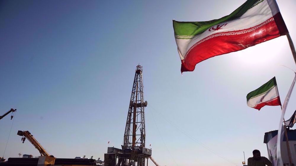 Mỹ tạm dỡ bỏ một phần lệnh trừng phạt dầu mỏ Iran