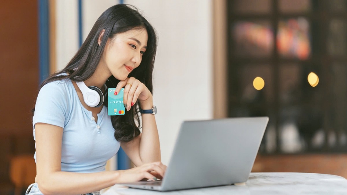 Bí quyết ghi dấu hành trình 10 năm rực rỡ của Khoai Lang Thang