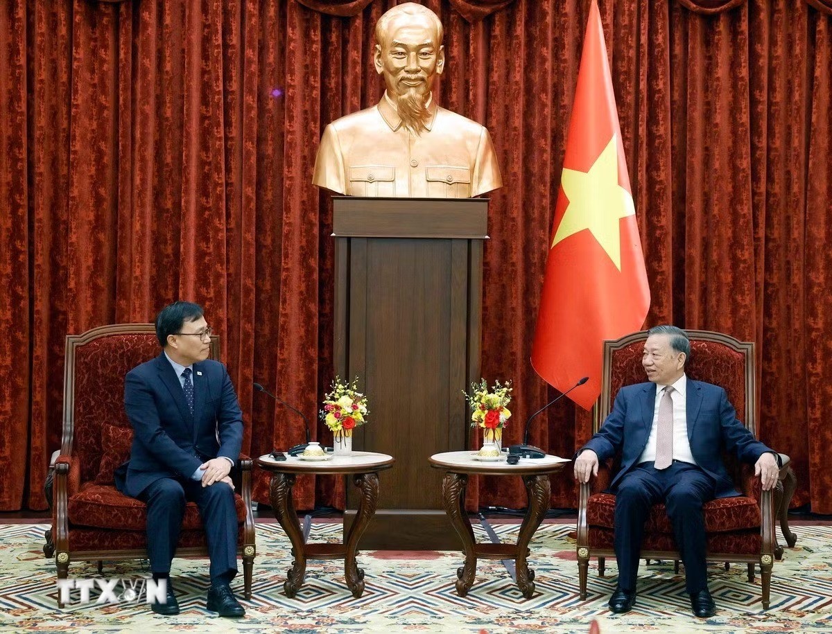 Tổng Bí thư, Chủ tịch nước đề nghị hai bên cần tăng cường hợp tác văn hóa, du lịch, lao động và hợp tác địa phương 