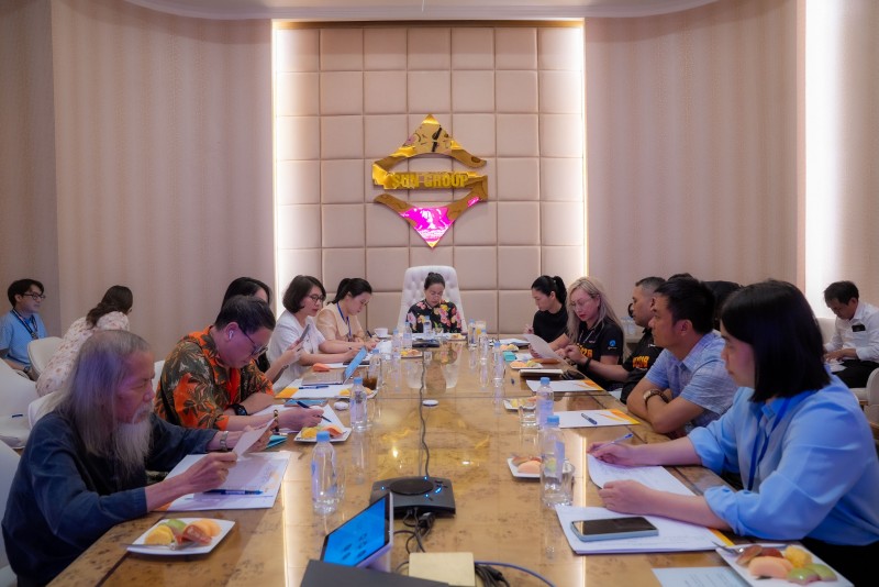 Sáng 28/6, Ban Tổ chức Lễ hội pháo hoa quốc tế Đà Nẵng (DIFF 2026), do UBND TP Đà Nẵng và Tập đoàn Sun Group đồng hành tổ chức, công bố hai đội pháo hoa xuất sắc nhất giành quyền tranh tài trong đêm chung kết diễn ra tối 11/7.