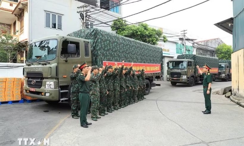 Quân đội Việt Nam mang 88 tấn hàng hỗ trợ người dân Venezuela
