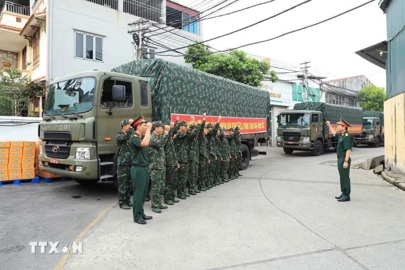 Quân đội Việt Nam mang 88 tấn hàng hỗ trợ người dân Venezuela