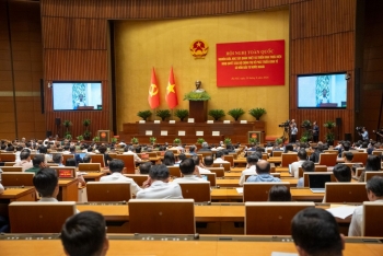 'Trung tâm tài chính quốc tế là giải pháp chiến lược để thu hút FDI thế hệ mới'