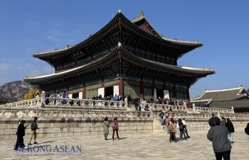 Hàn Quốc gia hạn miễn phí visa cho khách du lịch theo đoàn Việt Nam
