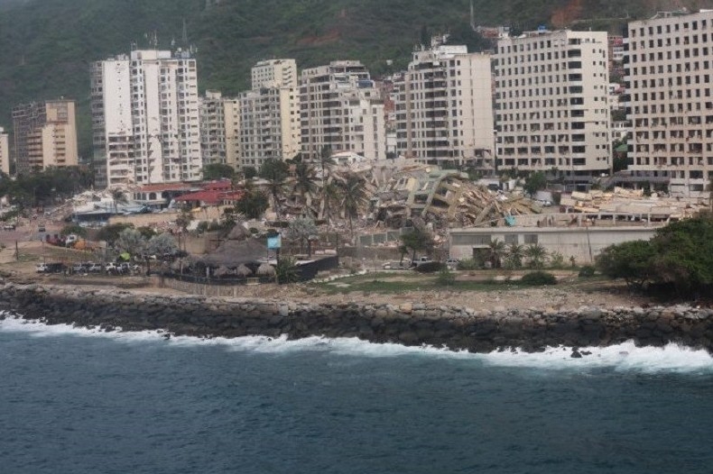 Gần 2.300 người chết do động đất, Venezuela tuyên bố quốc tang