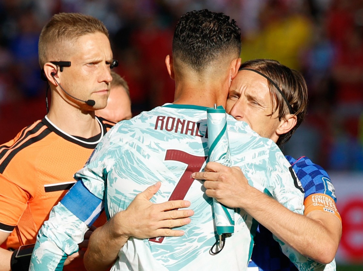 Ronaldo gặp lại người đồng đội cũ Luka Modric tại Vòng 32 đội World Cup 2026. Ảnh: FIFA