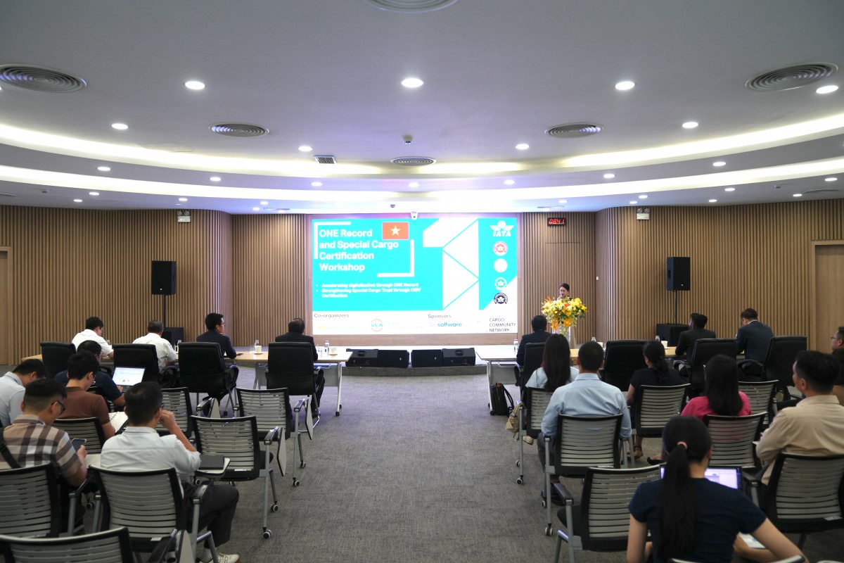 Vietnam Airlines cùng IATA thúc đẩy số hóa thị trường hàng hóa hàng không